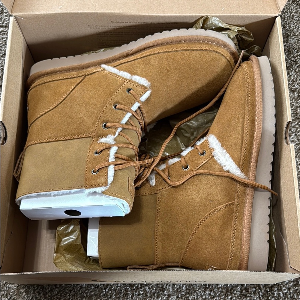 Koolaburra Tan Winter Boots with Fleece Lining